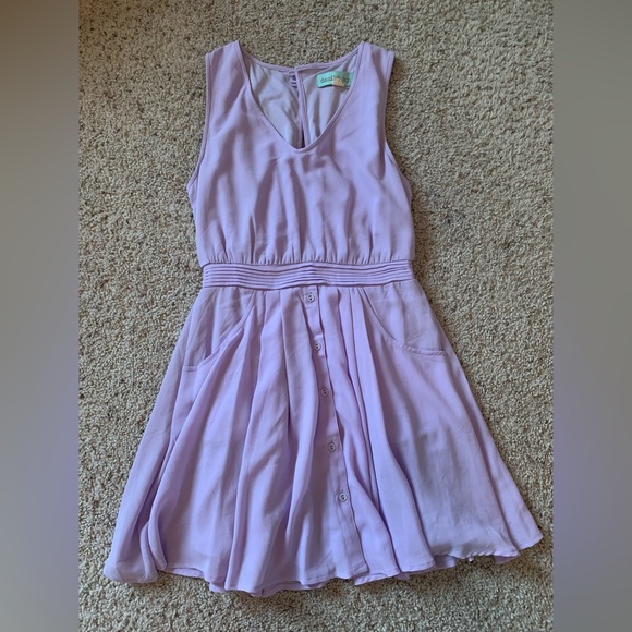 Pretty purple dress - Picture 1 of 7